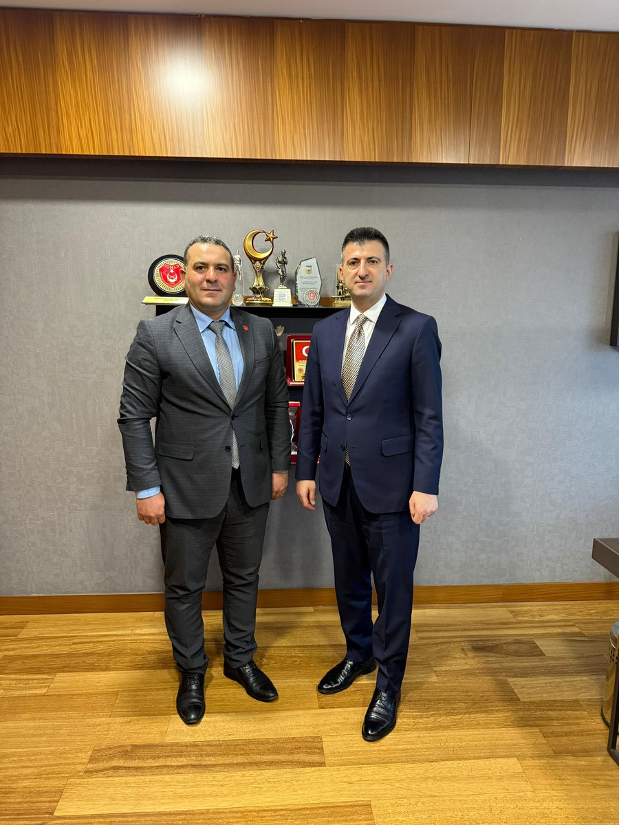 Bir kurşun, bir patlama, bir görev…
Hayatları değişti ama statüleri değişmedi
TMSY gazilerimizin hakkı teslim edilene kadar bu mücadele sürecek
#GazilikHakkımızıİstiyoruz
<a href="/RTErdogan/">Recep Tayyip Erdoğan</a>
<a href="/MahinurOzdemir/">Mahinur Özdemir Göktaş</a>
<a href="/hulusiakarmedya/">Hulusi AKAR</a>
<a href="/kocakkonuralp/">Konur Alp Koçak</a>
<a href="/dtcuneytaldemir/">Dt. Cüneyt Aldemir 🇹🇷</a> 
<a href="/ztarikdaroglu/">Zafer TARIKDAROĞLU</a>
<a href="/celebimehmeta/">Mehmet Ali Çelebi</a>