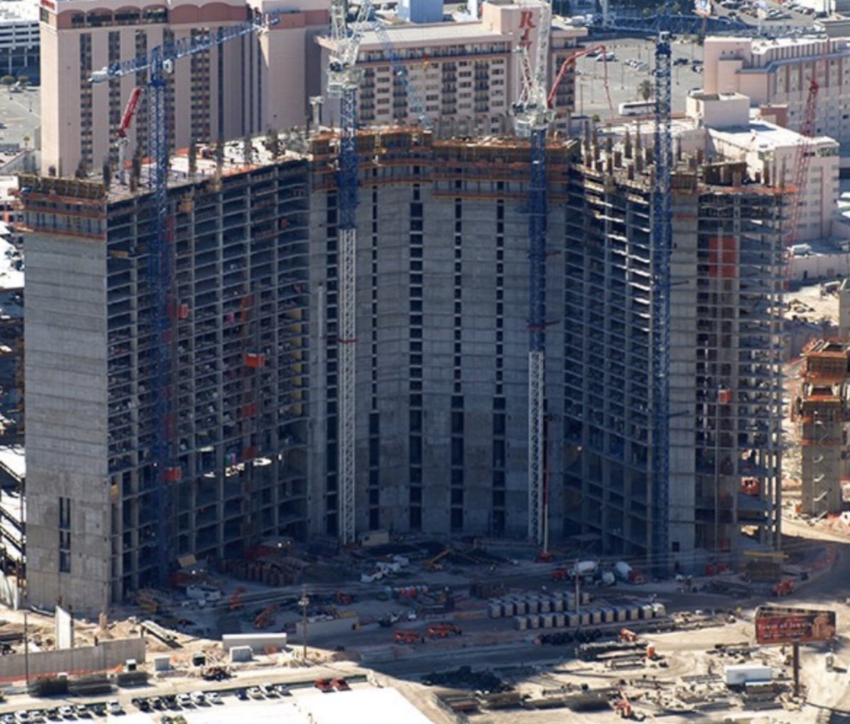 VGK/Raiders tweet media