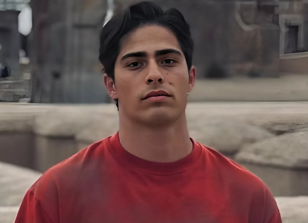 L O G Λ Я tweet media