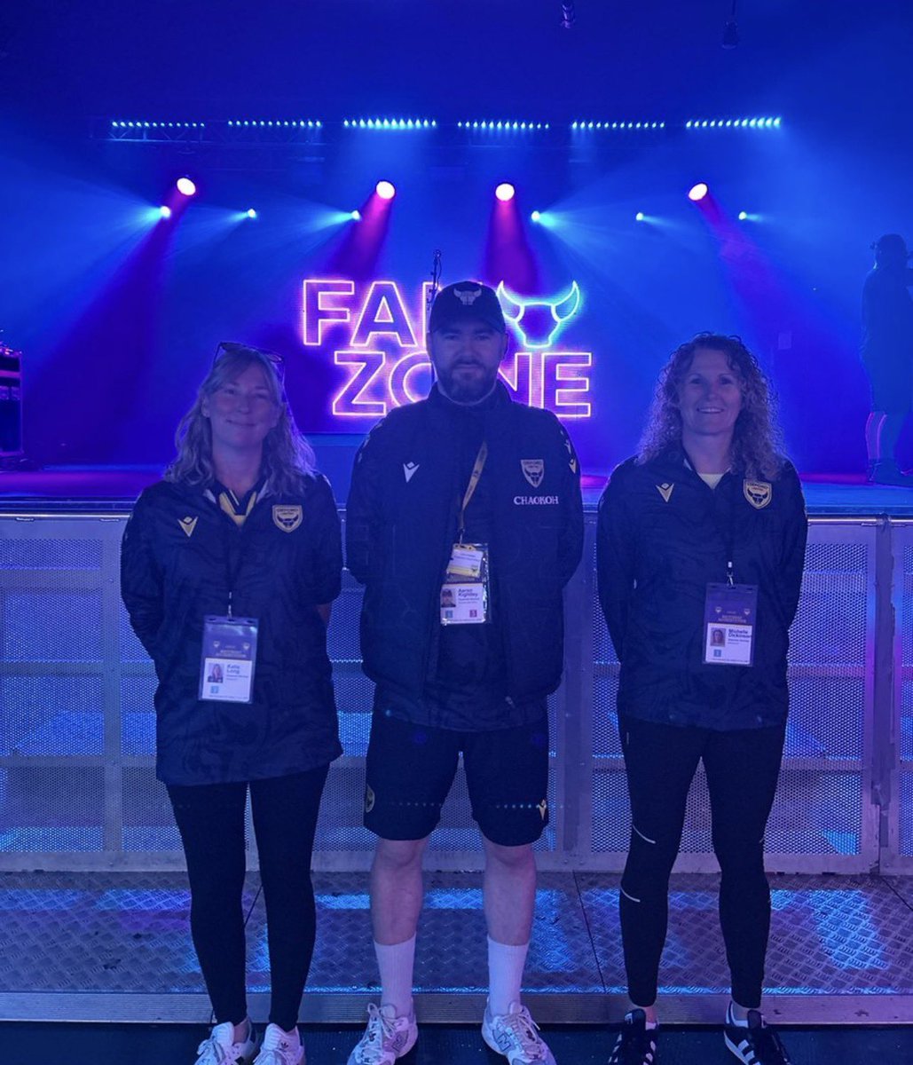 OUFCSLO's tweet photo. With an exciting new matchday experience on the horizon, I am looking to expand our MSLO team to assist with the additional activities.

Be involved in matchday activations, external events, stadium tours and more. 

Read more and how to apply ⤵️
https://t.co/OULV410i98 #OUFC https://t.co/g1oKutfKji