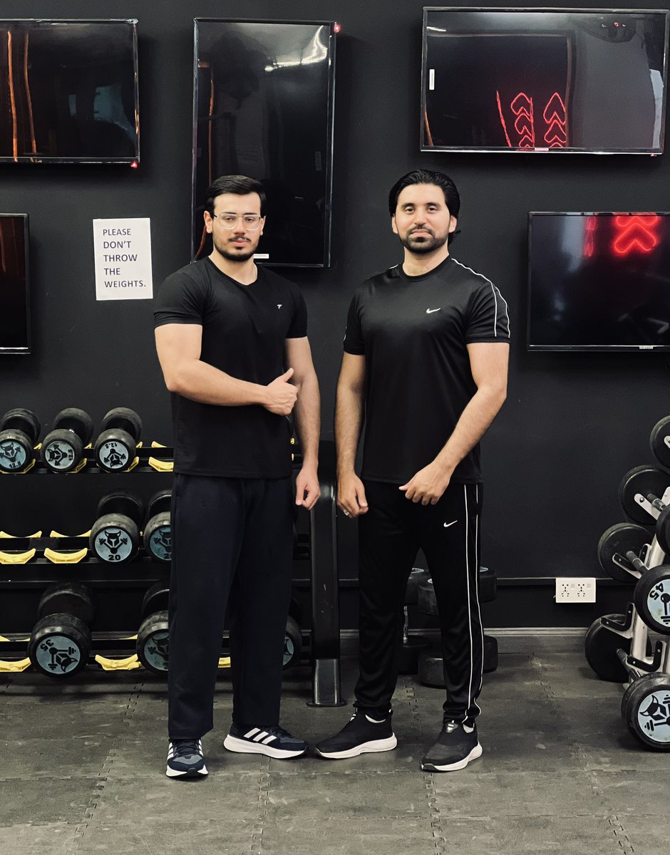 JMitru's tweet photo. 🖤⚔️ https://t.co/bV8TYhZdPK