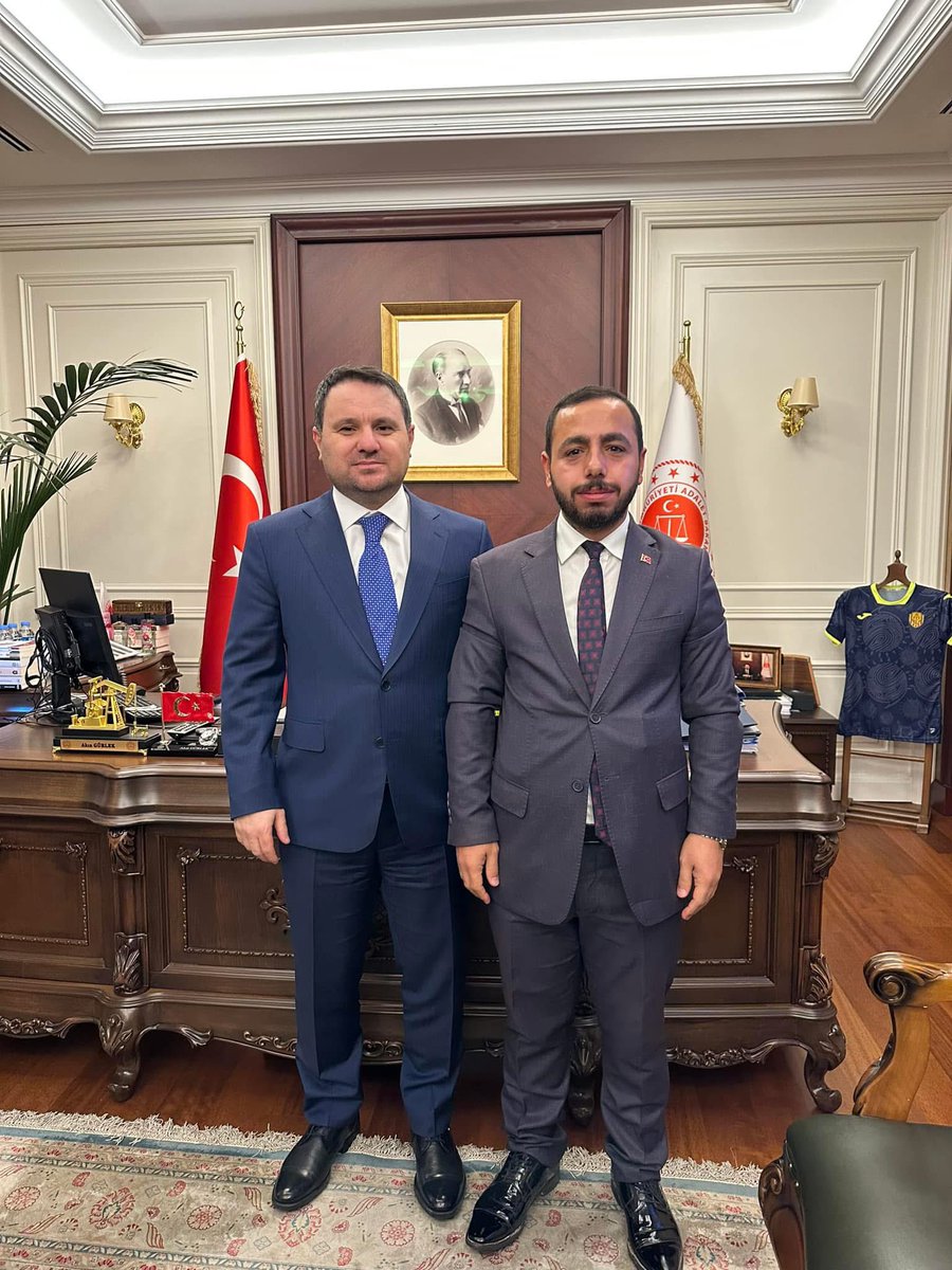 abdurrahimtoru's tweet photo. Cumhurbaşkanımız Sayın Recep Tayyip Erdoğan’ın tensipleriyle Adalet Bakanlığı görevine getirilen değerli büyüğüm Sayın Akın Gürlek’i tebrik ediyor, yeni görevinde üstün başarılar diliyorum. Ülkemiz ve milletimiz için hayırlı olsun.
@adalet_bakanlik https://t.co/P6LrcveHkF