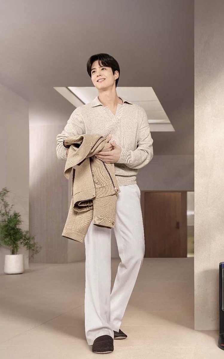 I won’t say a word just good morning my dear <a href="/BOGUMMY/">박보검</a> I’ll just keep watching admiring,and loving from afar,because everything has already been said♥️no one knows better than you how to conquer hearts all over the world🥰Keep being you always 💫you are 🏆#parkbogum CRT owner