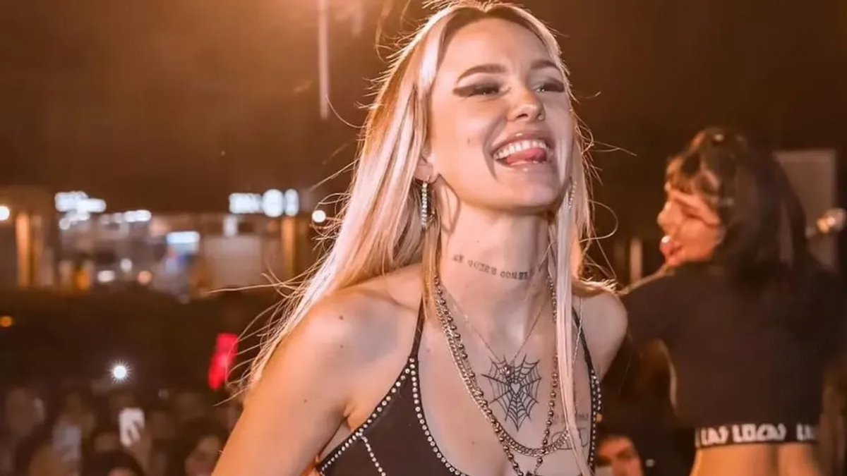 luawalker_'s tweet image. la joaqui antes de la fama