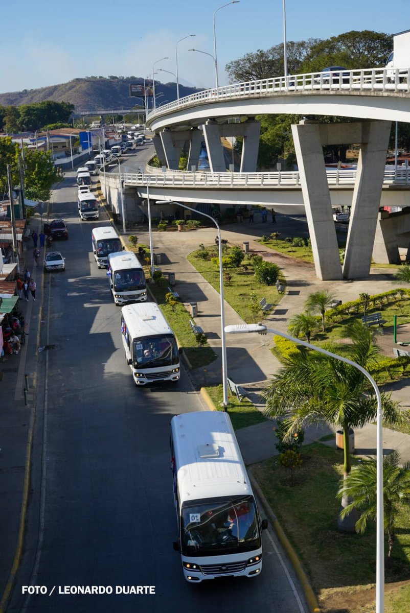 🇳🇮 Más transporte para el pueblo.
La Copresidenta Cra. Rosario Murillo informó que este 14 de febrero se entregarán nuevos microbuses y autobuses pequeños, con capacidad para más de 40 pasajeros, fortaleciendo la movilidad y el servicio al pueblo nicaragüense. 🚍
#Nicaragua