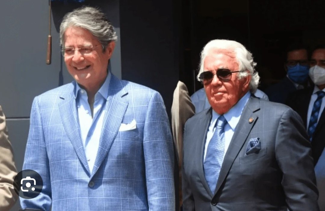 <a href="/MoniVelasquezV/">Mónica Velásquez</a> Ajá. Si cayó Cortázar faltan los CAPOS 👇