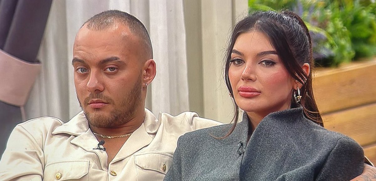 belbarthinker's tweet image. Dilimi tutabilirim ama yüz ifademi asla