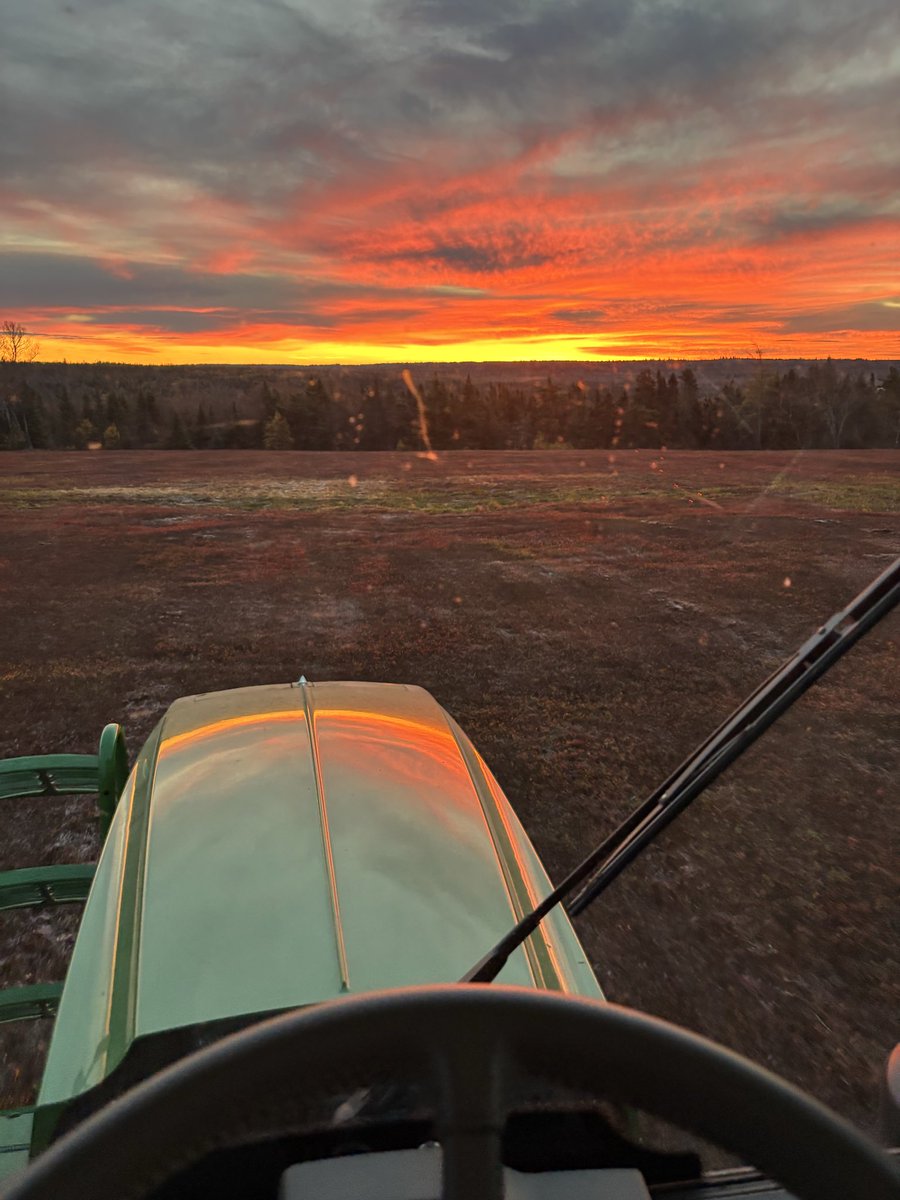 HECTORPERRIN's tweet photo. Happy Canadian Ag Day! #cdnagday https://t.co/sqmBRQBA2U