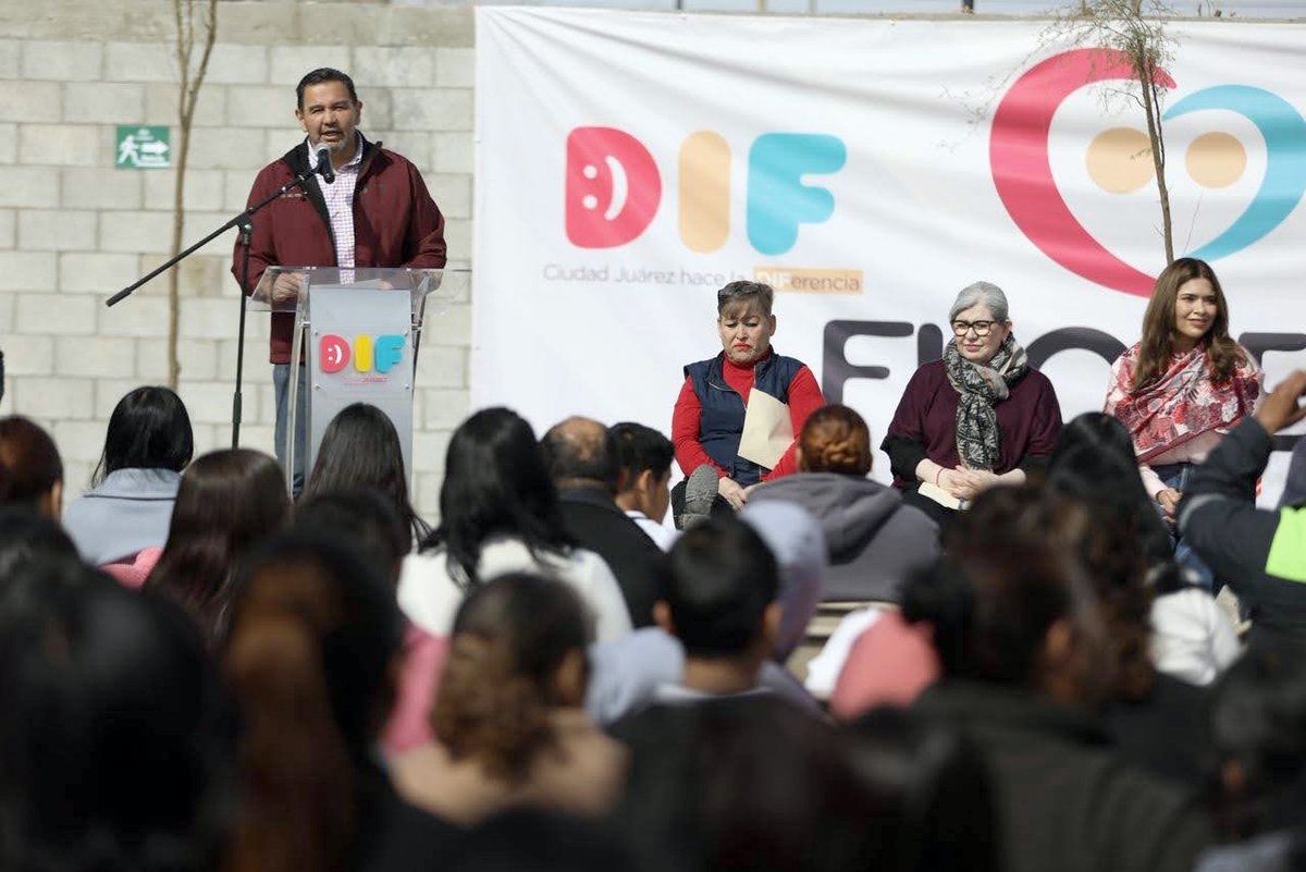 🏠💜✨Hoy es un día para celebrar. El alcalde <a href="/CruzPerzCuellar/">Cruz Pérez Cuéllar</a>, junto a la Presidenta del DIF Municipal, <a href="/rubienriquezp/">Rubí Enríquez</a>, encabezaron la inauguración del tercer Centro Florece San Juan, un espacio dedicado a la prevención y atención integral de la violencia familiar.