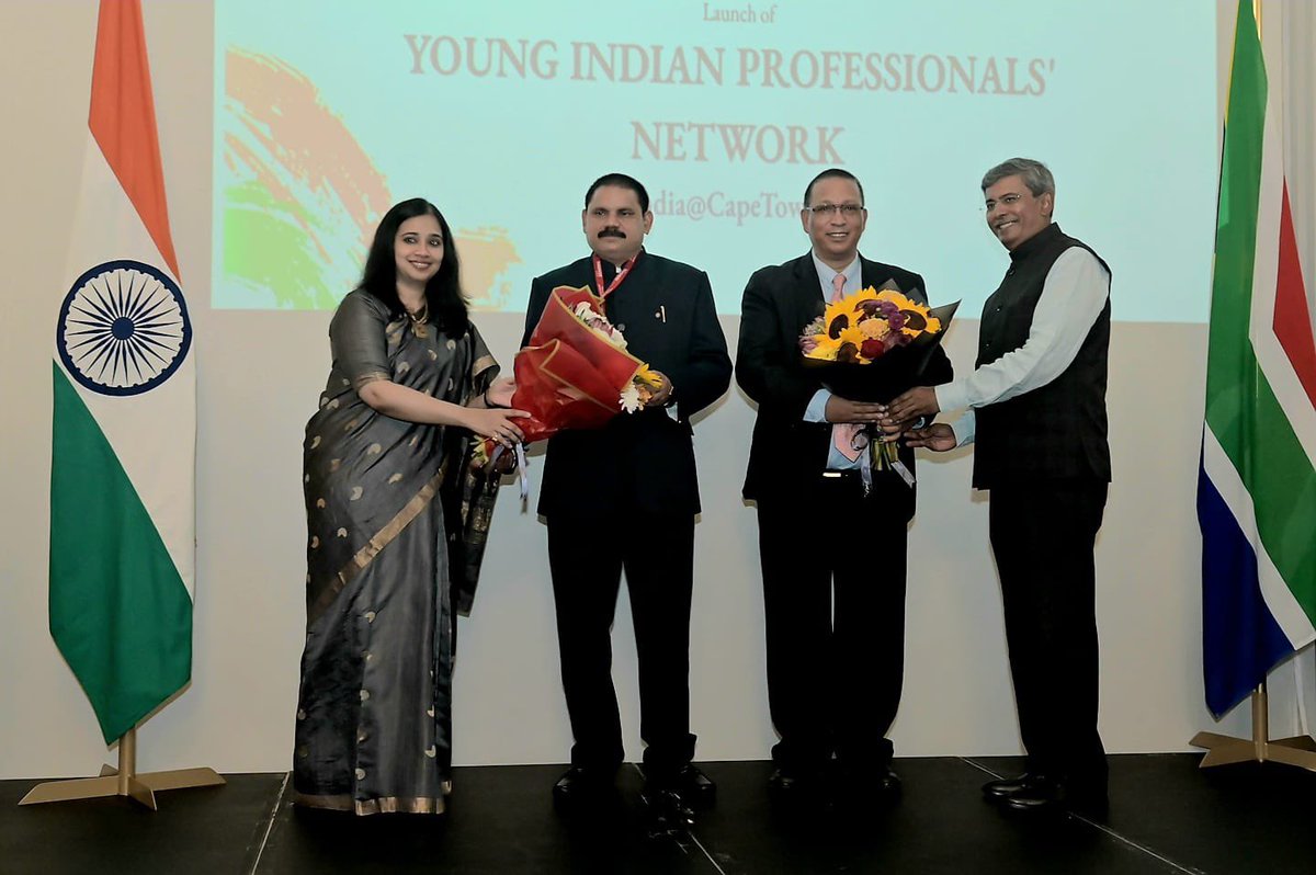 India in Cape Town tweet media