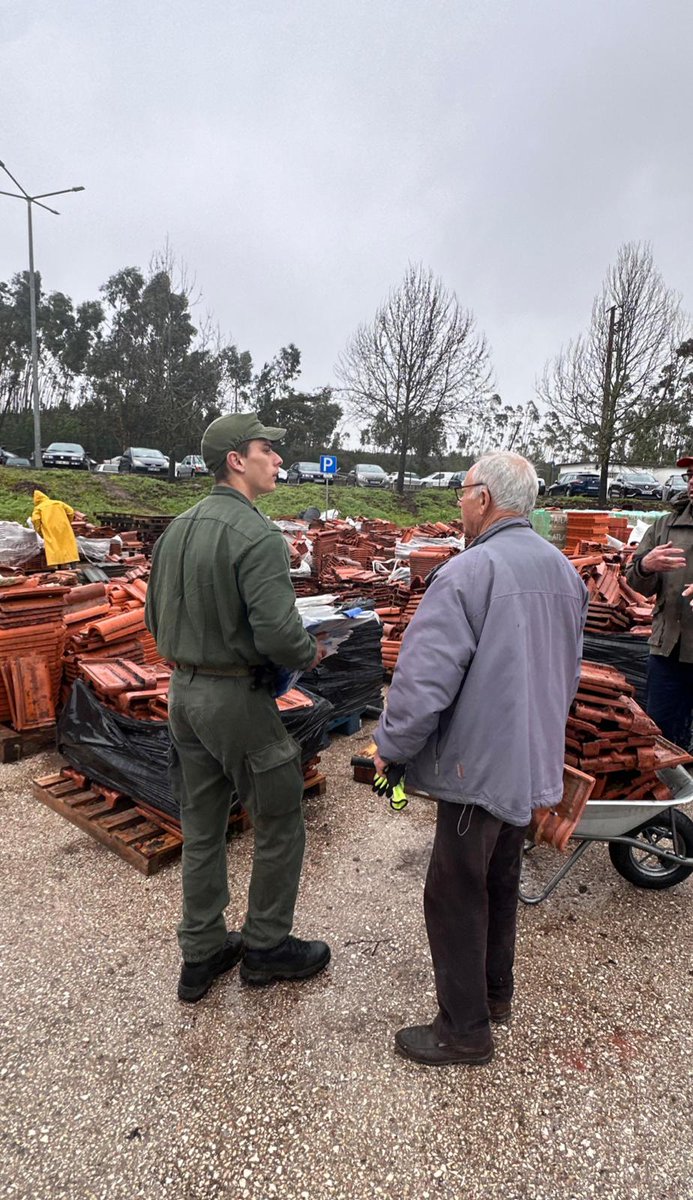MarinhaPT's tweet image. Marinha e @amn_portugal permanecem nas áreas afetadas pelas tempestades

Saiba mais em marinha.pt/pt/media-cente…

#marinha #amn #prontidão #Leiria
