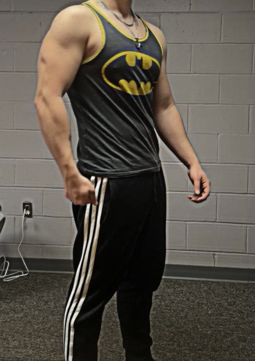 The_Long_Knight's tweet photo. NEW bully jerking off while degrading you video 
You know where to find the full vid 🔥 

#tallknight #bwc #bully #bullykink #tall #tallmen #6foot #bigmen #bigwhitecock #degrading #solomale #jerkingoff. https://t.co/eJ1Byeg6SE