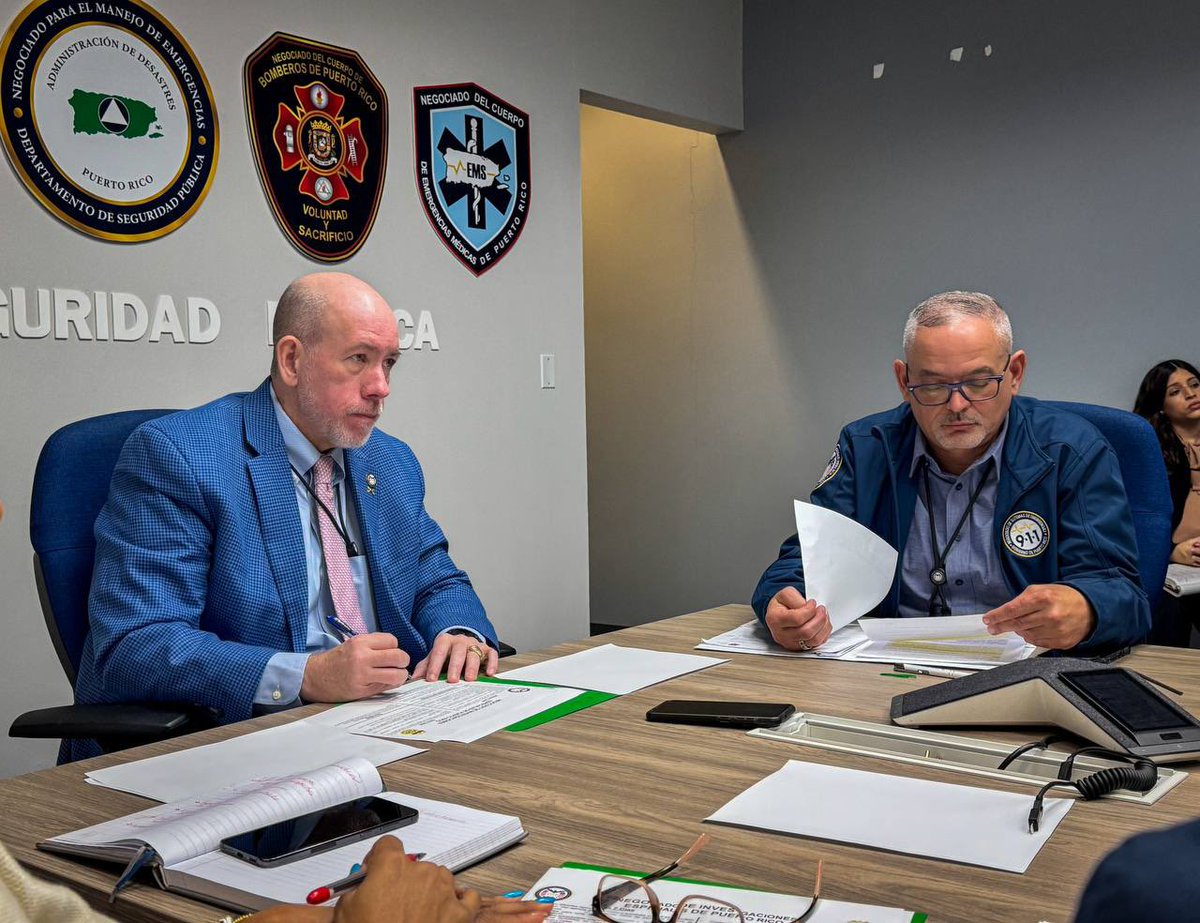DSPnoticias's tweet image. El secretario del DSP, Arturo Garffer, se reunió con los comisionados para delinear prioridades y el plan de acción de las próximas semanas.

Se reforzó la coordinación y estrategias para fortalecer la seguridad, la respuesta y los servicios a la ciudadanía en Puerto Rico. #DSP