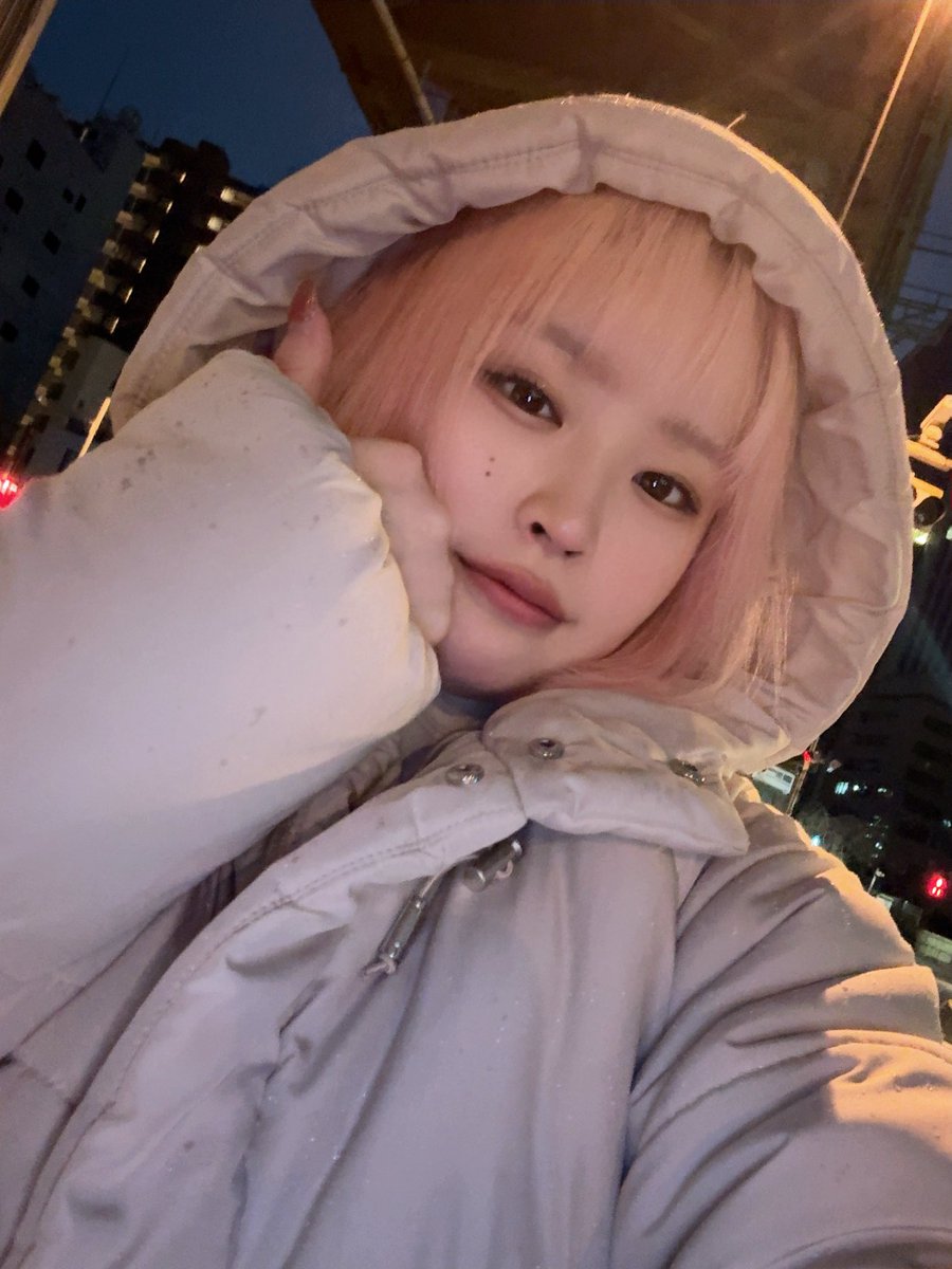 おつにわ！！
パクパクのすきやき美味しかった〜😋✨
たくさんお話しできて幸せなの🥰
（闇庭ツイ忘れてｺﾞﾒﾝﾈ）
お話し楽しすぎてあっという間だった🥲
明日は19時〜夜庭よろしくです✨