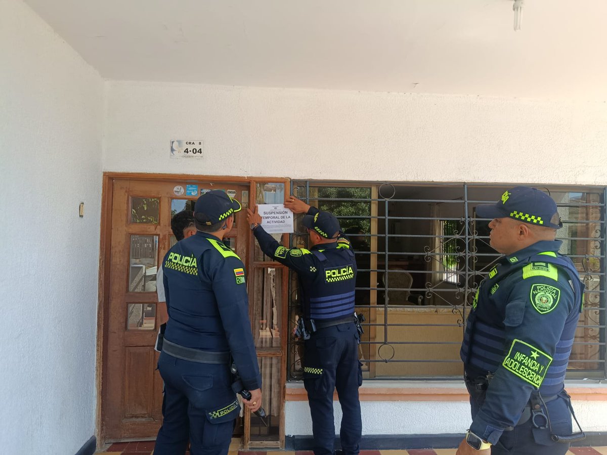 GuajiraPolicia's tweet photo. 🌴En #SanJuanDelCesar, nuestro grupo de #ProtecciónAlTurismo realizó vigilancia y control al Registro Nacional de Turismo 📝🏨.
Durante la intervención a un establecimiento turístico, se aplicaron las medidas administrativas correspondientes
#TurismoSeguro 🏖️ https://t.co/KDC0bd1pNL