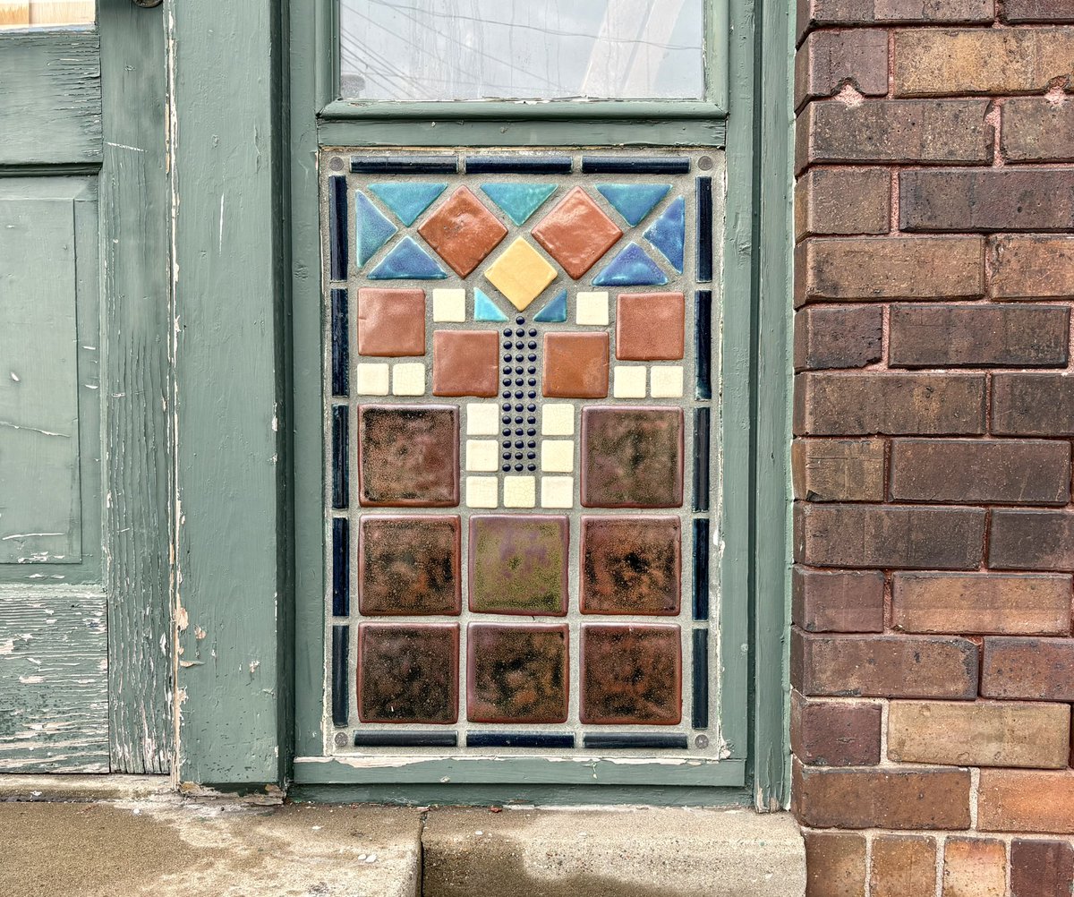 JoshLipnik's tweet image. Pewabic tile detail in Eastern Market, Detroit