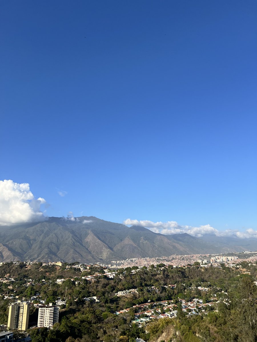 celiaherrera's tweet photo. Y a esta hora en Caracas 🔝🔝🔝 https://t.co/raIEh9Kgbx