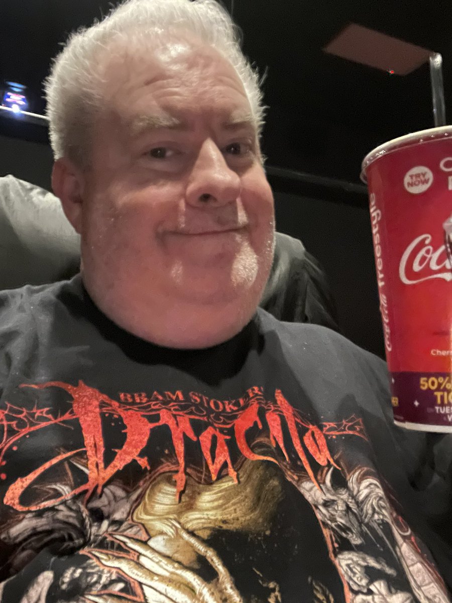 Ready for the latest screen adaptation of Dracula! #dracula #vampiremovies❤️ #ihavecrossedoceansoftimetofindyou  #movietime🎬🍿❤️ #atAMC <a href="/AMCTheatres/">AMC Theatres</a>