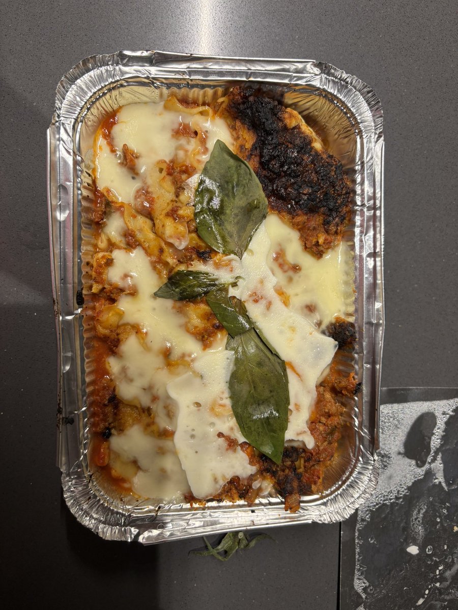 decige's tweet image. We have watched the incredible SUPER BOWL opening ceremony on delay in Tournai, Belgium food Uber eats