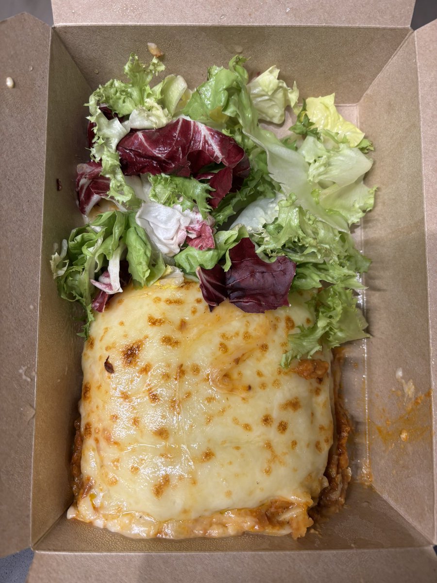 decige's tweet image. We have watched the incredible SUPER BOWL opening ceremony on delay in Tournai, Belgium food Uber eats