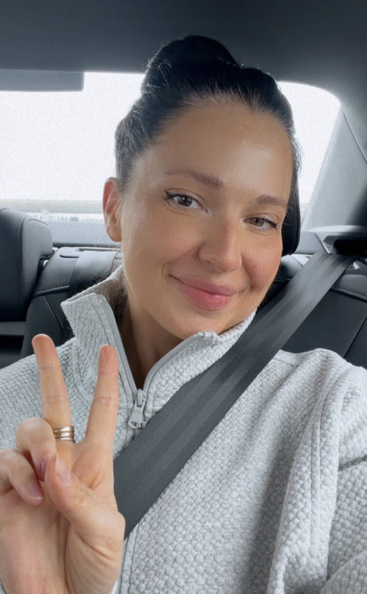 Sandra the Hollow 𐕣 tweet media