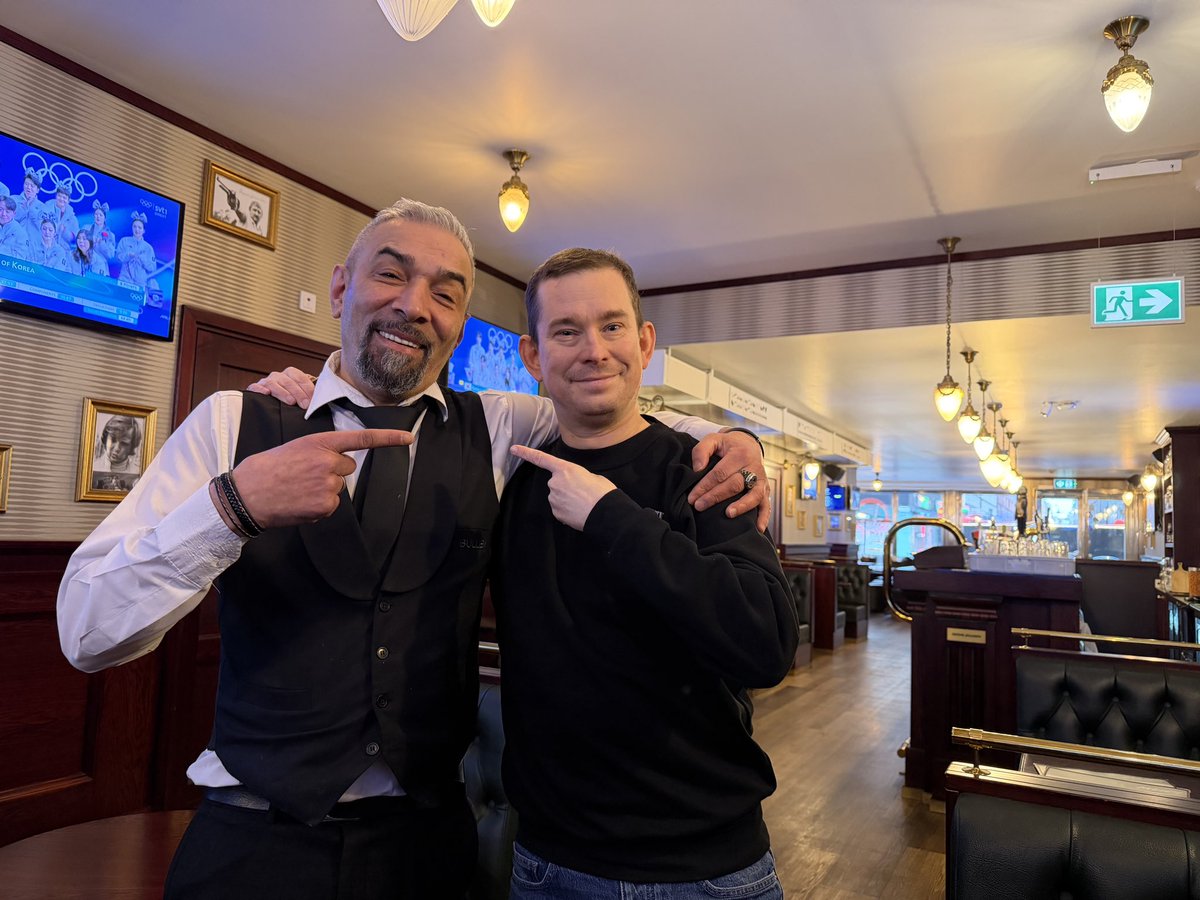 Finbesök av <a href="/ErikNiva/">Erik Niva</a> dagen till ära! ⚽️🏆🍻