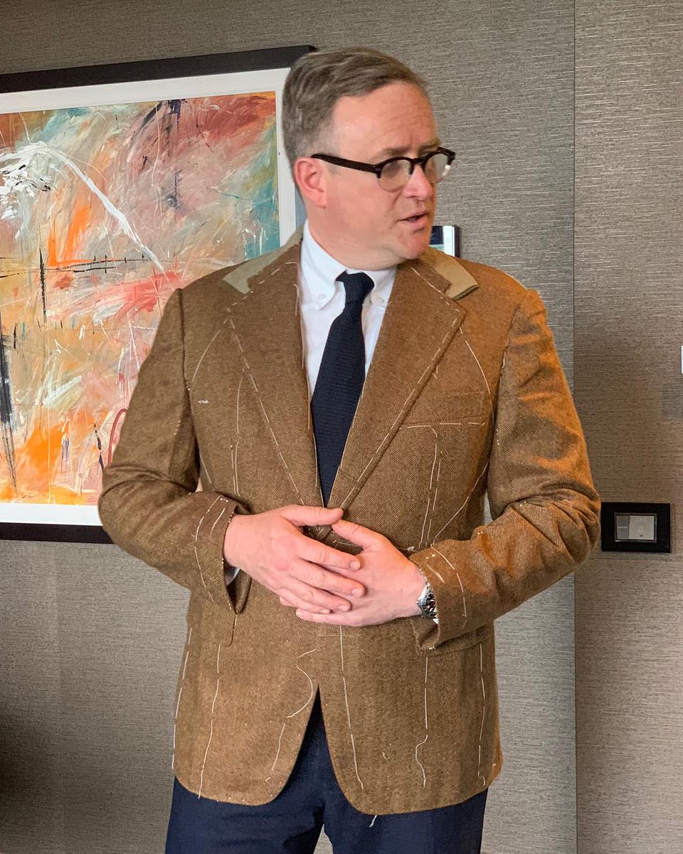 dieworkwear's tweet photo. If you're interested in bespoke tailoring and based in the United States (or some parts of Europe), I have some trunk show announcements to share with you. 

People who are new to bespoke tailoring often think they can ask a tailor to make whatever they want — a Tom Ford-style suit, a Kiton-style suit, or something they saw on a movie star. In reality, 90% of your commission has been determined by the time you walk through the door. Choosing a tailor is similar to choosing a restaurant. Just as you wouldn't ask a French chef to make Chinese food, you shouldn't ask an Italian tailor to make an English-style coat. It's always best to choose a tailor based on their house style and stick close to it. 

WW Chan in Hong Kong is one of the few exceptions. Tailoring shops from this region are known for churning out a variety of styles — padded shoulder, soft shoulder, English cut, Italian cut, etc. — but few do so as convincingly as WW Chan. Their house style has moderate proportions and a measured structure, allowing you to wear these garments for decades. But if you ask, they can also do things such as their version of a London blade cut, Neapolitan shoulder, or even a Florentine dart. 

When people are very new to tailoring and working on a budget, I often send them to WW Chan because their prices are more competitive than those of their British or American counterparts (meaning real bespoke tailors, not made-to-measure shops that send their work out to overseas factories). Additionally, Patrick Chu has been in this business since the 1980s. He's a skilled fitter who has worked with every body type, so you can trust you're in competent hands. 

Speaking of sticking to a house style, when my friend @urban_comp and his wife visited Sicily over a decade ago, they stumbled into a shop called I Sarti Italiani. At the time, I Sarti Italiani mostly produced made-to-measure suits for local clients, often those in need of something nice to wear to a wedding. Their house style was generally slim, as was the fashion at the time, but Peter worked with them to create something a bit more classic. That meant a slightly fuller chest, extended shoulder line, higher rise, and fuller trousers. This is not the sort of undertaking I'd recommend for most customers, but through successive commissions, Peter was able to get them to develop completely completely new. 

This sort of cut flatters a wide range of body types because it leans into what tailoring does best. By broadening the chest and extending the shoulder line, you can make the waist look smaller by comparison. When you lengthen the jacket, you can also lower the coat's buttoning point, lengthening the lapel and giving the jacket a nice V-shaped taper. Most importantly, by raising the trouser rise and making them a touch looser, you create a coherent silhouette between the jacket and pants. The slightly higher rise extends your leg line and allows the trousers to cover up the bit of shirt fabric that would otherwise peek out from below your coat's buttoning point when the jacket is fastened. 

Consider I Sarti Italiani if you've ever admired how @urban_comp looks in his tailored clothing, as most of his suits, sport coats, and trousers were produced by them. It's also good for people who like a slightly more casual Italian style without getting into the skimpy cuts so prevalant in ready-to-wear. Like WW Chan, their prices are also very competitive when compared to the broader bespoke tailoring market. 

My usual disclosure: this is not a paid tweet, as I don't do paid tweets. I don't get anything from making these announcements — no money, kickbacks, freebies, discounts, store credit, or whatever else. I only make these announcements because I love craft-based clothing and it's my pleasure to tell people about tailors. If you have questions, please contact the tailors directly, as I am not their representative.