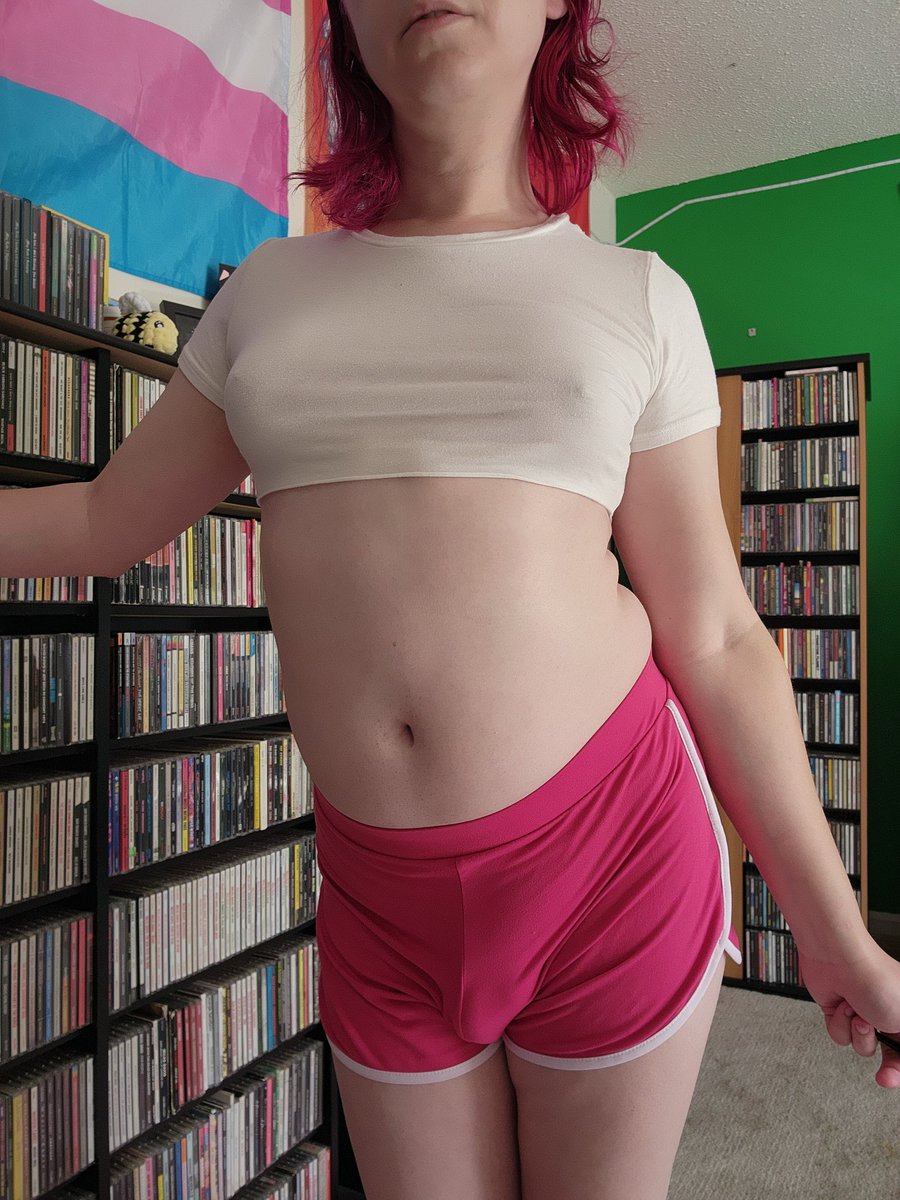 MiniMoth (OF 20% off) tweet media