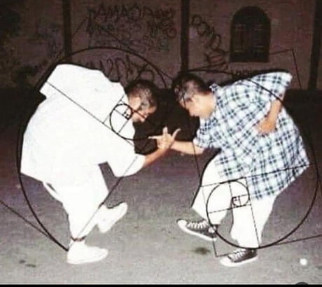 ESTO es el paraíso

-che te robo uno
+si está en la mesa es de todos