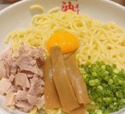 maksimloop's tweet image. 午後ドライブをする 🤠