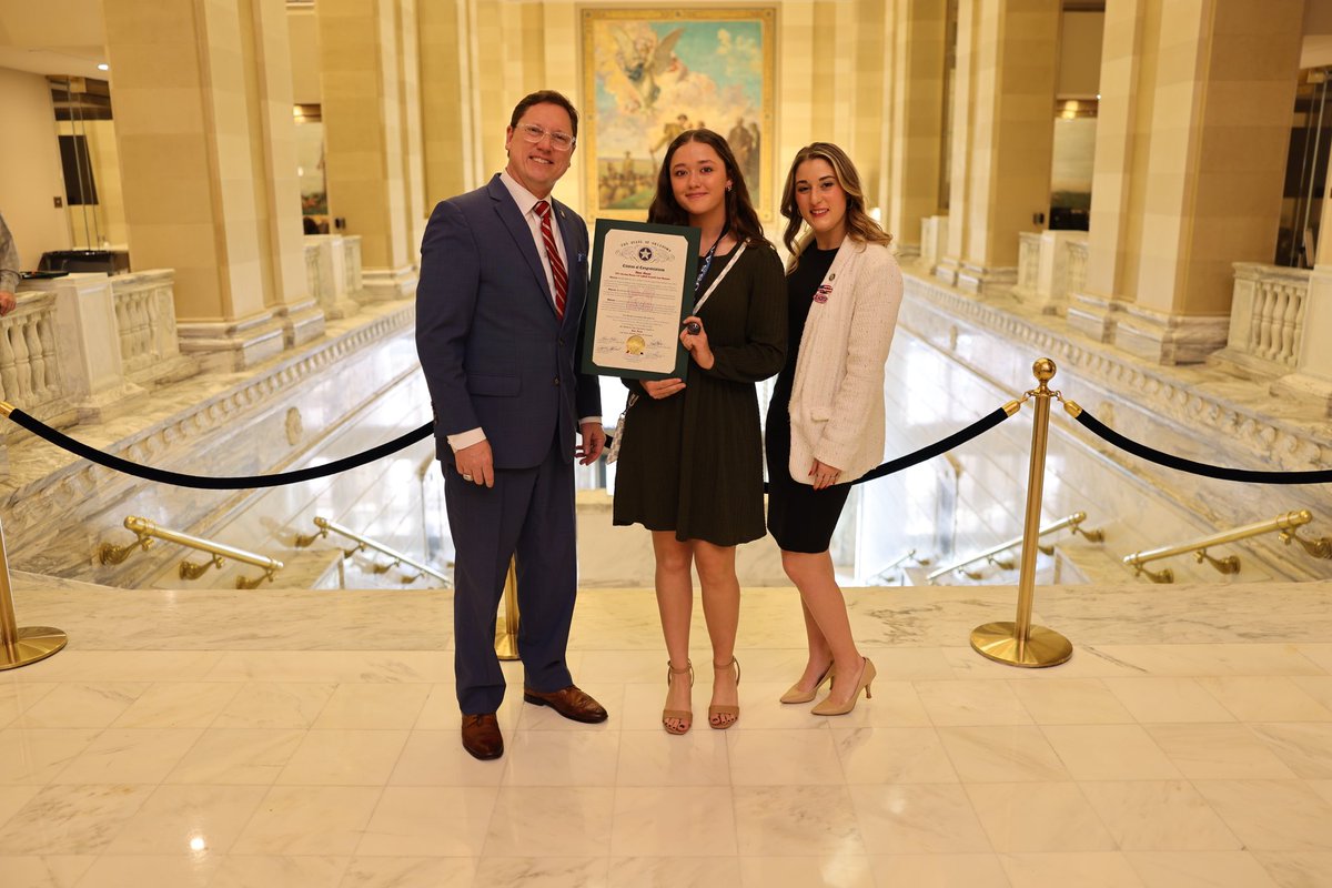 River Mount tweet media