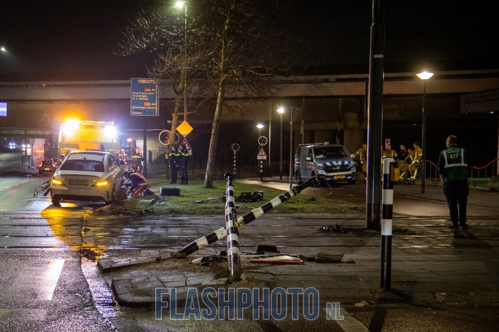 Ravage na eenzijdige aanrijding in Schiedam