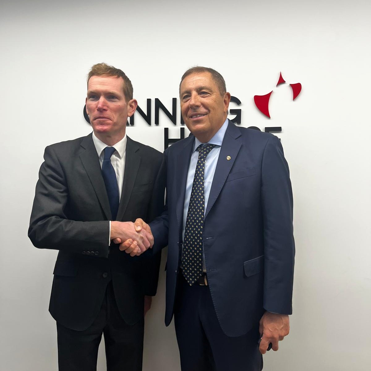 Ministerio de Economía y Finanzas tweet media