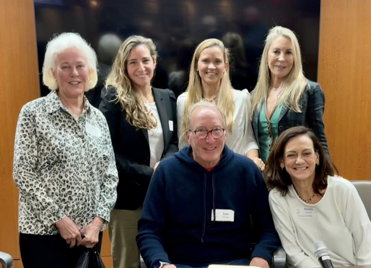 IslanderNews's tweet image. Condo council hosts real estate broker panel  1l.ink/DVRGWMR #islandernews #keybiscayne #condos #realestate