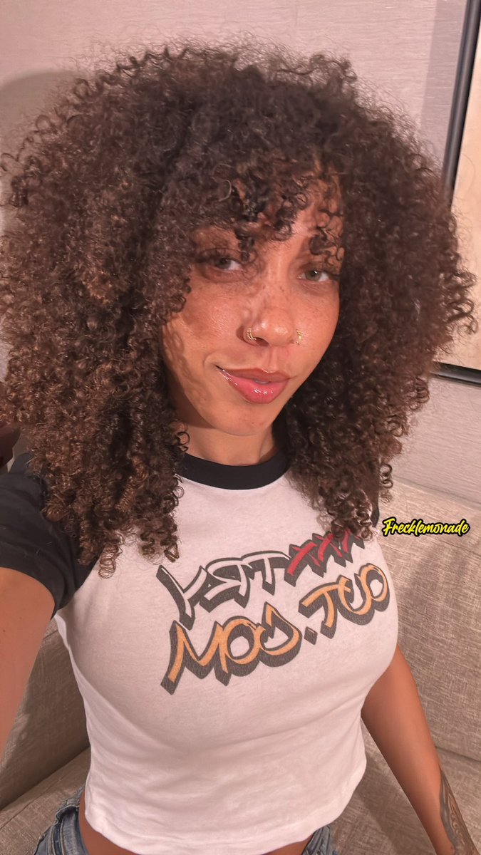 THE QUEEN OF FACIALS‼️👸🏽🍋💦 tweet media