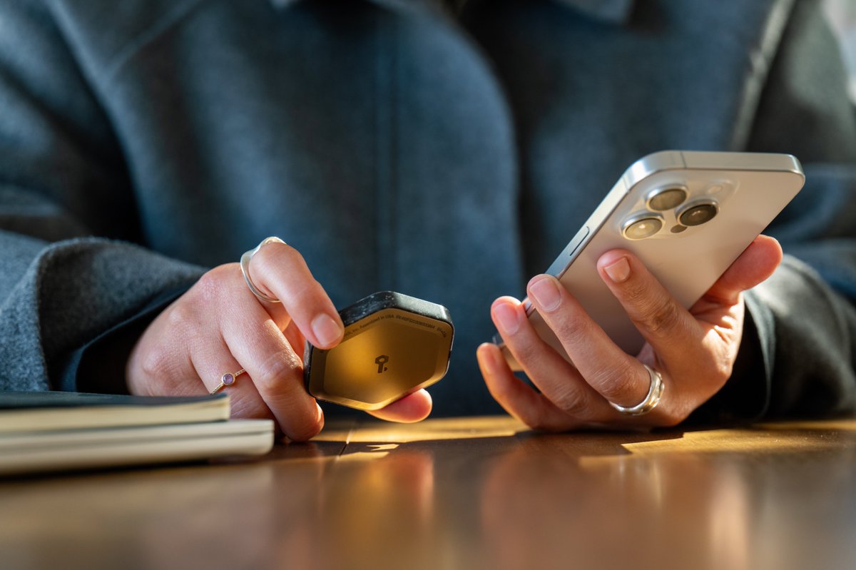 Bitkey's tweet image. Modern tools for modern money. When your bitcoin matters, the hardware should feel like it. bitkey.world