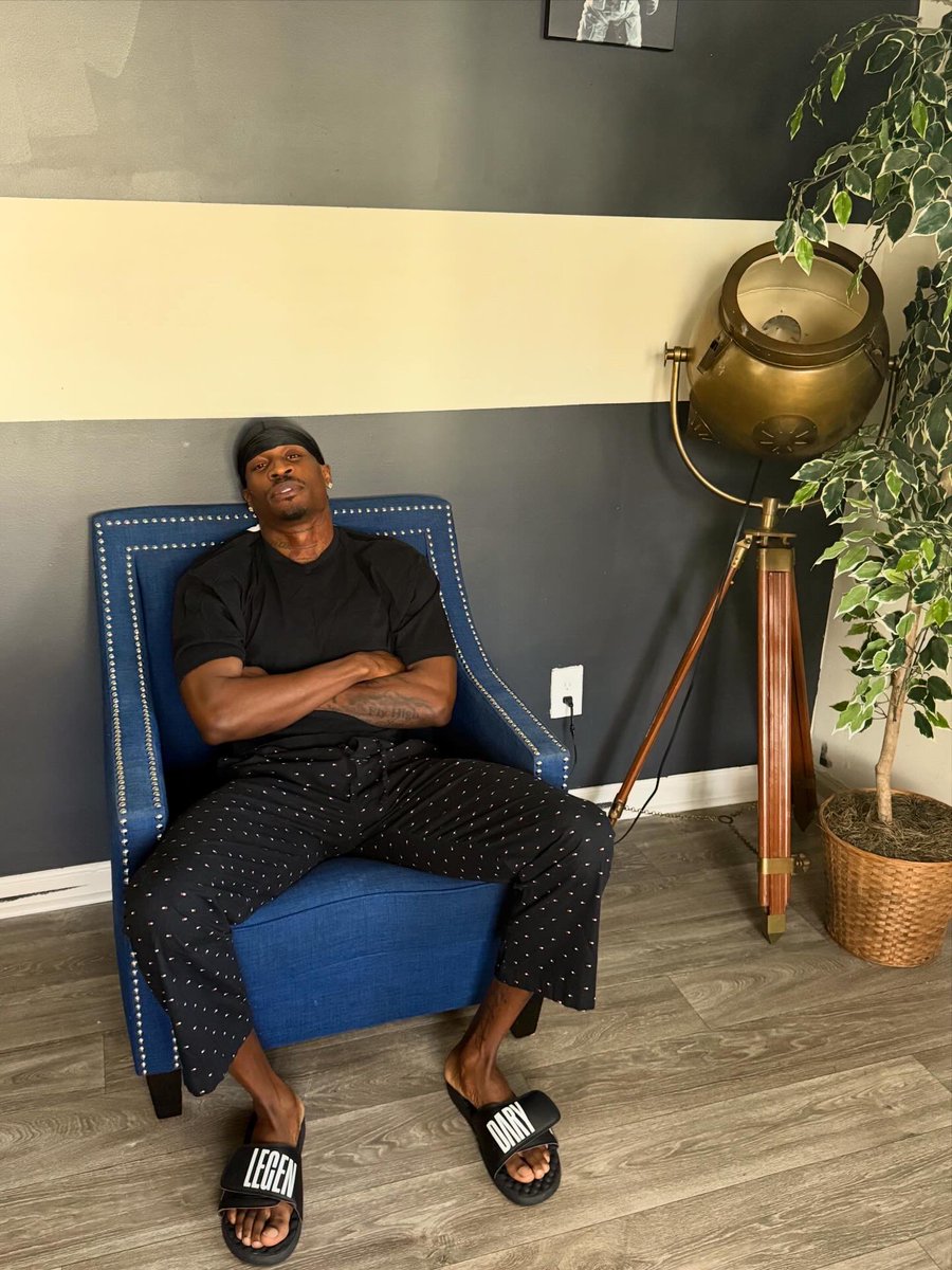 The DRAGON tweet media