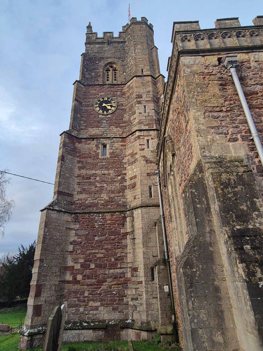 TheHistoryMouse's tweet photo. A Mouse favourite. Embattled polygonal stair turret complete with a #TinyWindow at each stage to light the way #StMaryPortbury #TowerTuesday #TinyWindowTuesday https://t.co/YcV6nRAafv