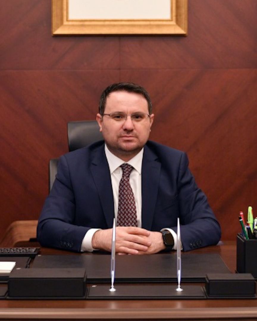 CYAZMAC's tweet photo. Cumhurbaşkanımız Sayın @RTErdogan’ın tensipleriyle Adalet Bakanlığı görevine atanan Sayın Akın Gürlek’i ve İçişleri Bakanlığı görevine atanan Sayın Mustafa Çiftçi’yi tebrik ediyor, yeni görevlerinde muvaffakiyetler diliyorum. 🇹🇷

Ülkemize ve milletimize büyük bir gayretle bugüne kadar hizmet eden Sayın @yilmaztunc’a ve Sayın @AliYerlikaya’ya emekleri için teşekkür ediyorum.

#TürkiyeYüzyılı vizyonuyla adaletin ve güvenliğin daha da güçlenmesi için durmadan çalışmaya devam.