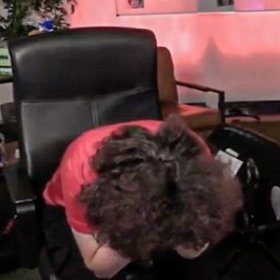 TouchlineX's tweet image. 🚨 𝗡𝗘𝗪: HE CAN'T TAKE THIS ANYMORE, HE WANTS THAT HAIR CUT!