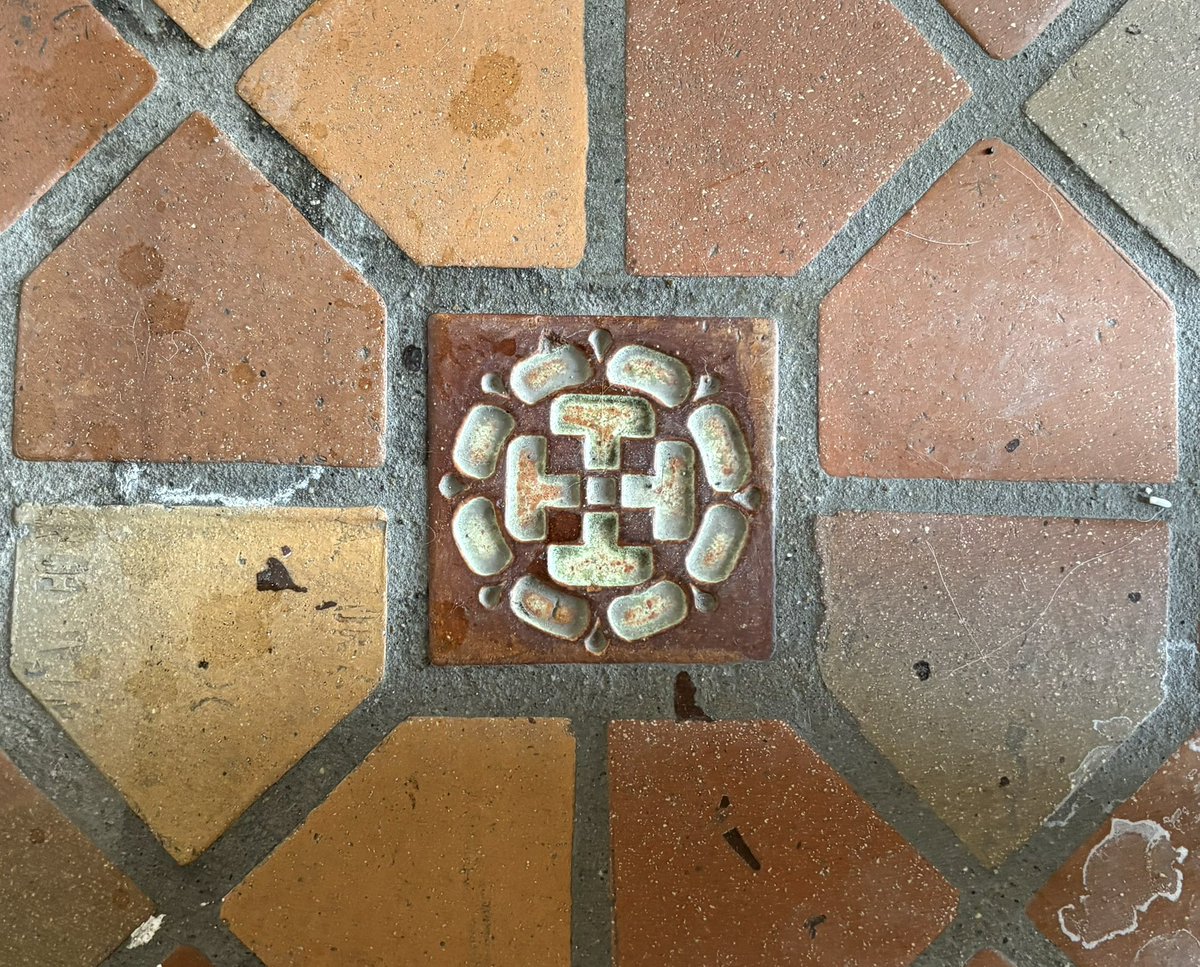 JoshLipnik's tweet image. What a gift Pewabic tile is to Detroit. And the fact they’re still around making tile for new buildings and working on renovations of buildings they worked on 100 years ago. A very rare thing.
