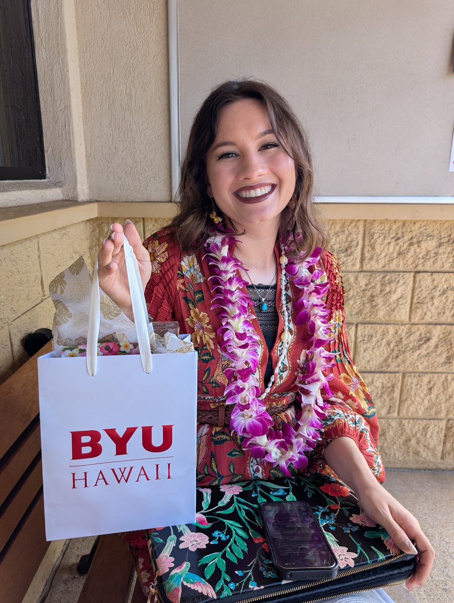Sierra Davis Thomander 📚📊 🌴🌺🌊 tweet media