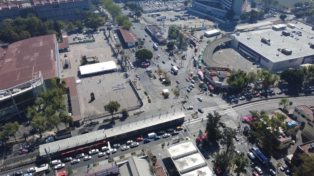 En Buenavista saldrán los nuevos trenes al AIFA-Pachuca y Querétaro 🚅 

Con Raúl Basulto de <a href="/SOBSECDMX/">Secretaría de Obras y Servicios CDMX</a>, <a href="/RosarioCastroE/">Rosario Castro</a>, <a href="/DirectorSTE/">Martín López Delgado</a>, <a href="/DanielArcosRTP/">Daniel Arcos</a>, <a href="/LaSEMOVI/">Secretaría de Movilidad CDMX</a>, <a href="/MetroCDMX/">MetroCDMX</a> y <a href="/TrenesMX/">Agencia de Trenes y Transporte Público Integrado</a>, analizamos diversos puntos para fortalecer la #MovilidadIntegrada con la llegada del tren.