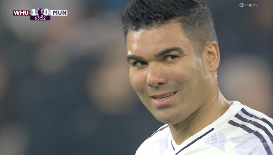 He used to play for UCL trophies, now he plays for 5 wins in a row😭