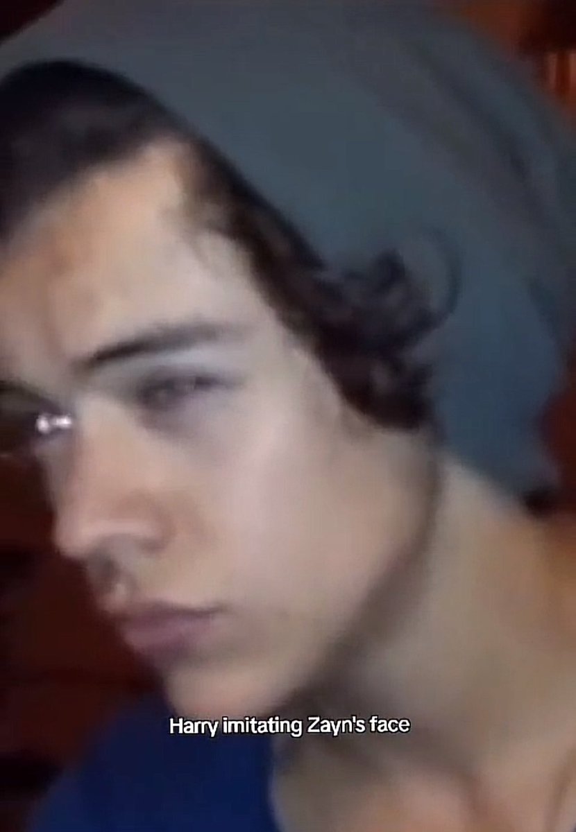 esse vídeo do harry envelhecendo igual vinho KKKKKKKKKKKKKKKKKKKKKKKKKKKKKKKKKKKKKKKKKKKKKK PASSANDO MAL