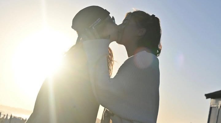 lourdes se hace la rockstar y despues sube esto para confirmar que no hay trolo mas trolo q ella