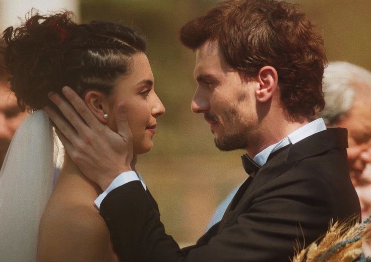 Shams_Rojber's tweet photo. No matter how hard people try to compare them or deny how special they are, Aslaz &amp; Rojber will always be the most beautiful and unforgettable duo in Turkish drama.
Forever in our hearts 🤍🥹
Can’t wait to see you together again ✨
#Aslaz #Rojber #BestDuo #ForeverSpecial https://t.co/obFXlxtVl9