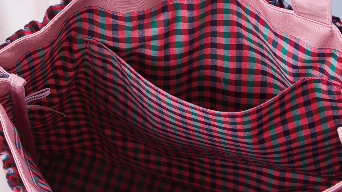 再入荷のお知らせ／ 宝塚店限定バッグ🎀 明日よりオムニ申込を再開