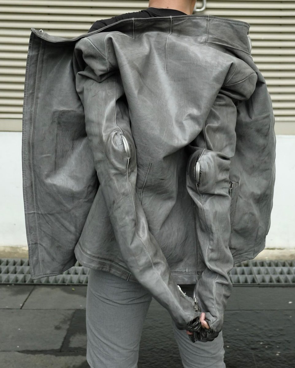 Carol Christian Poell
(Source: evotorevo.gall on IG)