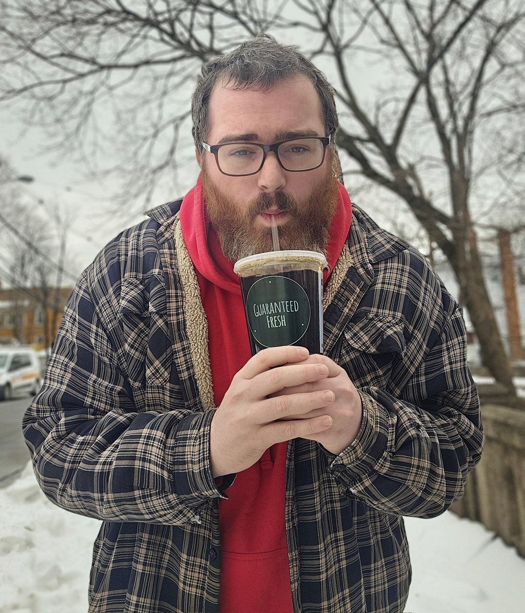 Got a bagel. Got an ice coffee. Tonight, I'm getting pizza. It's gonna be a pretty great day!

(235 days. 4 years.)